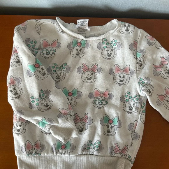 Other - Minnie Mouse 5T Sweatshirt